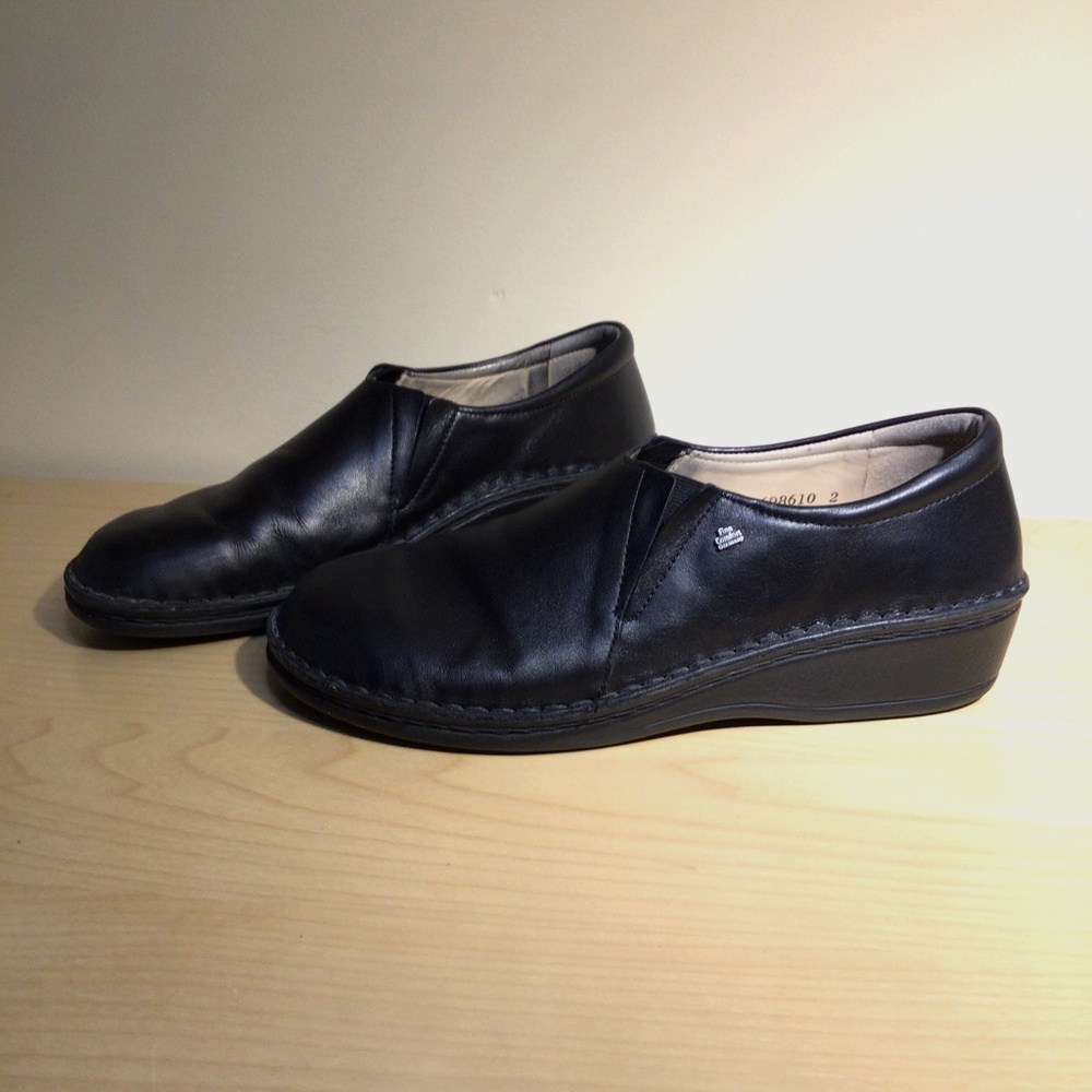 Finn Comfort Black Leather Walking Shoes, GUC